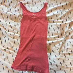 Pink tank